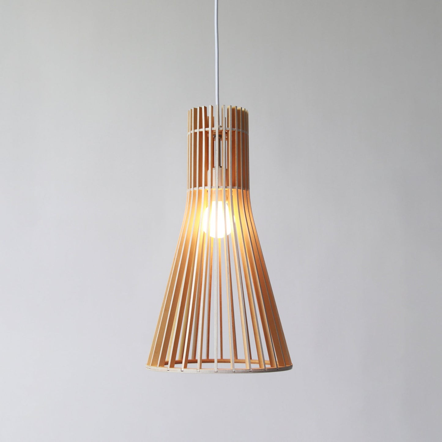 Tredo Wood Pendant Light
