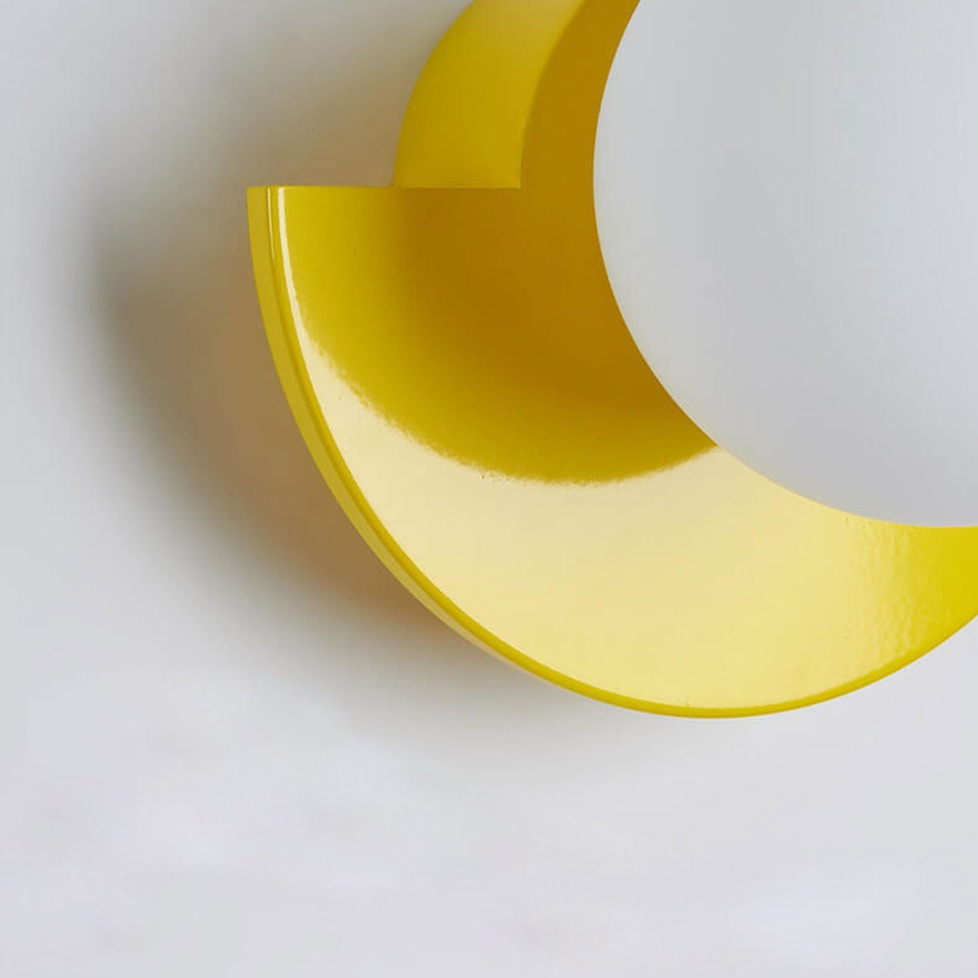 Modern Colorful Globe Wall Lamp with Semi-Circle Accent