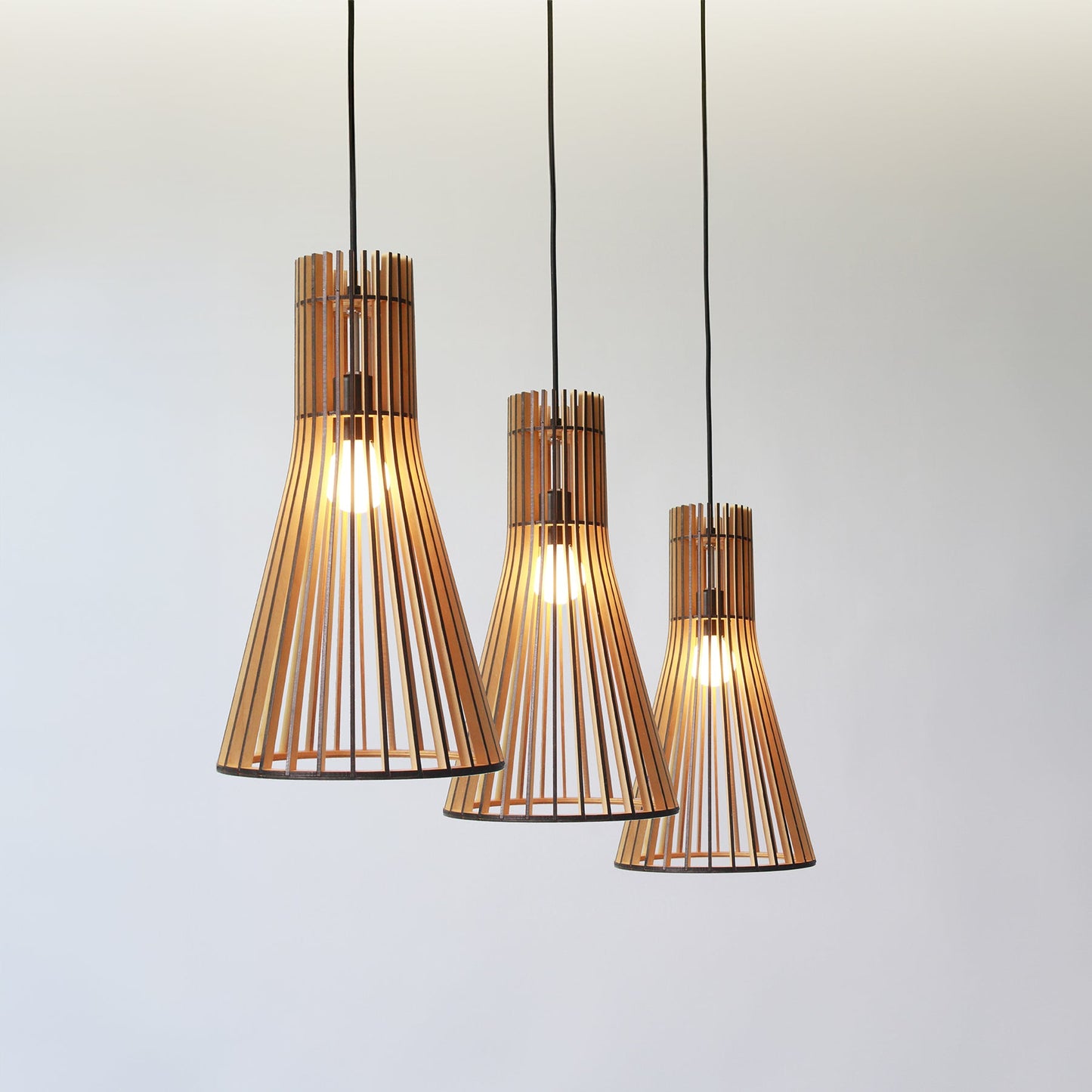 Tredo Wood Pendant Light