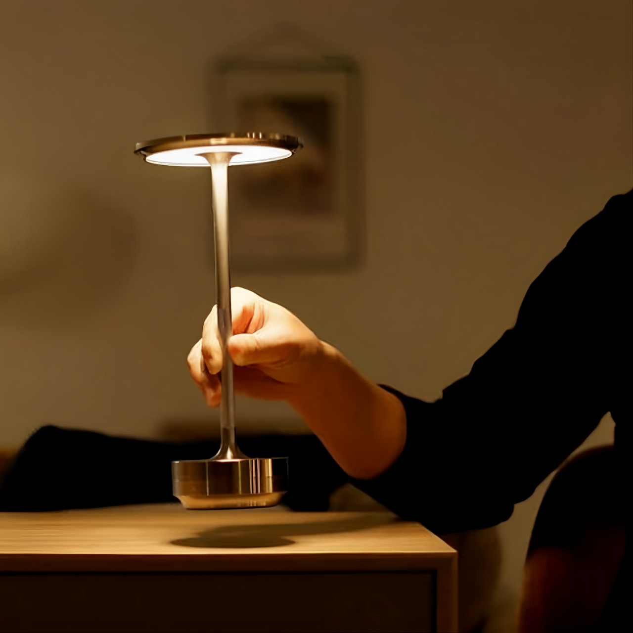 Halo Touch Portable Lamp