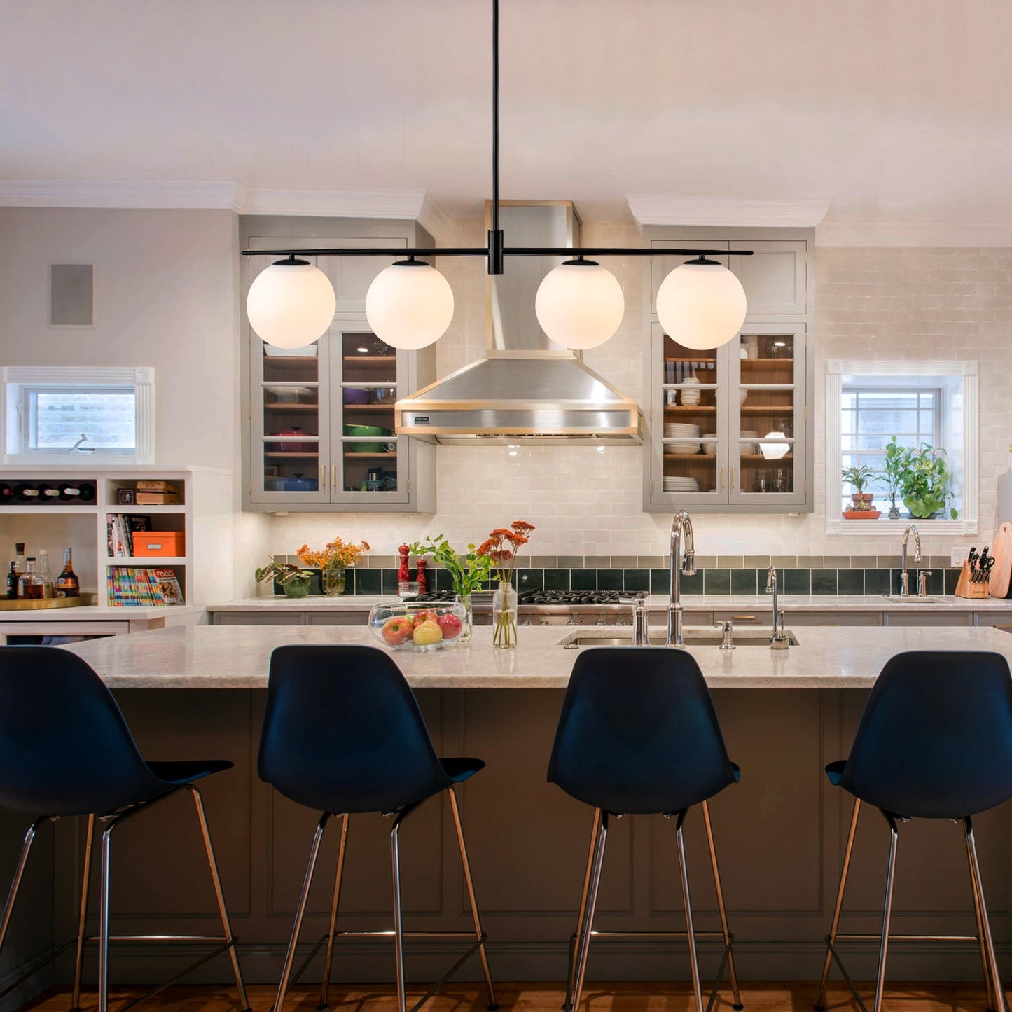 Globo Linear Pendant Light