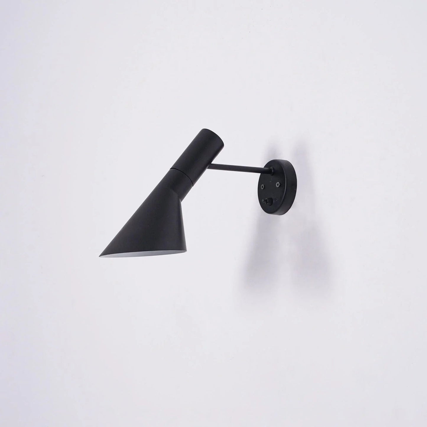 Arvo Adjustable Wall Light