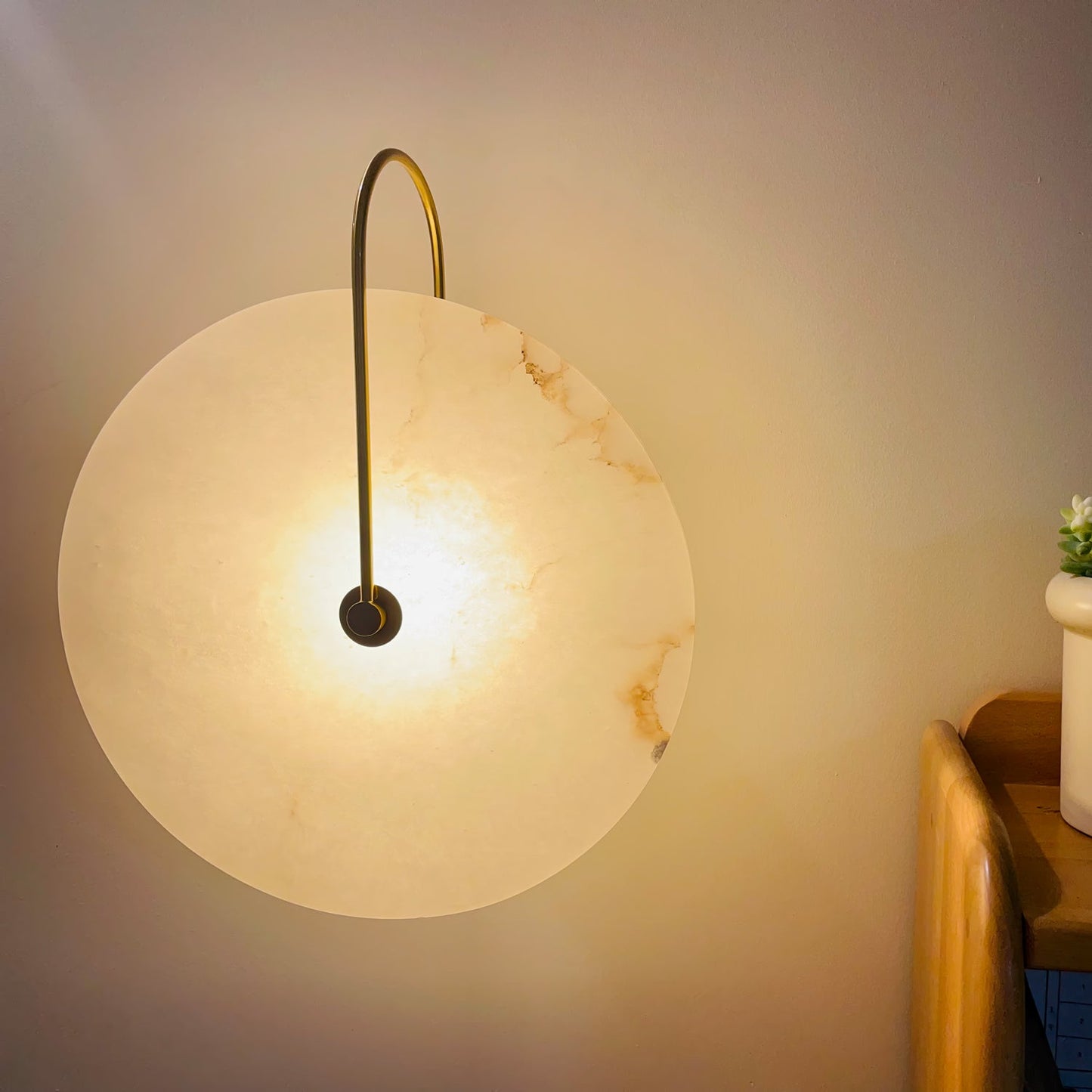 Luma Round Wall Light