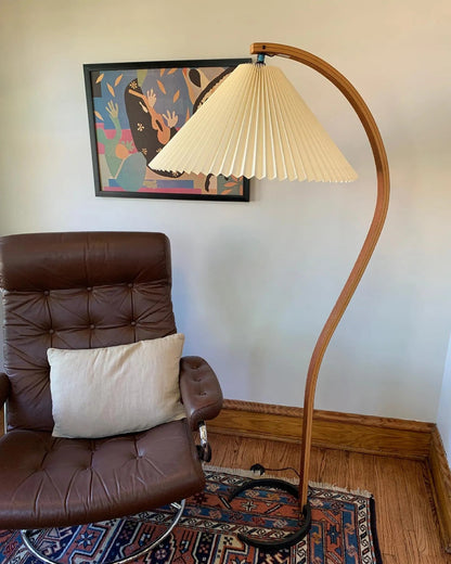 Nordlyn Curved Floor Lamp
