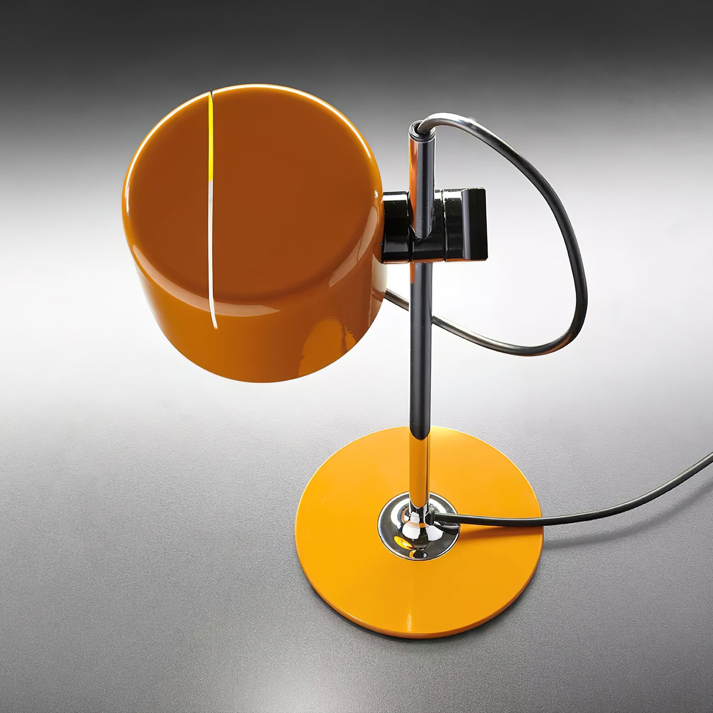 Coupe Table Lamp
