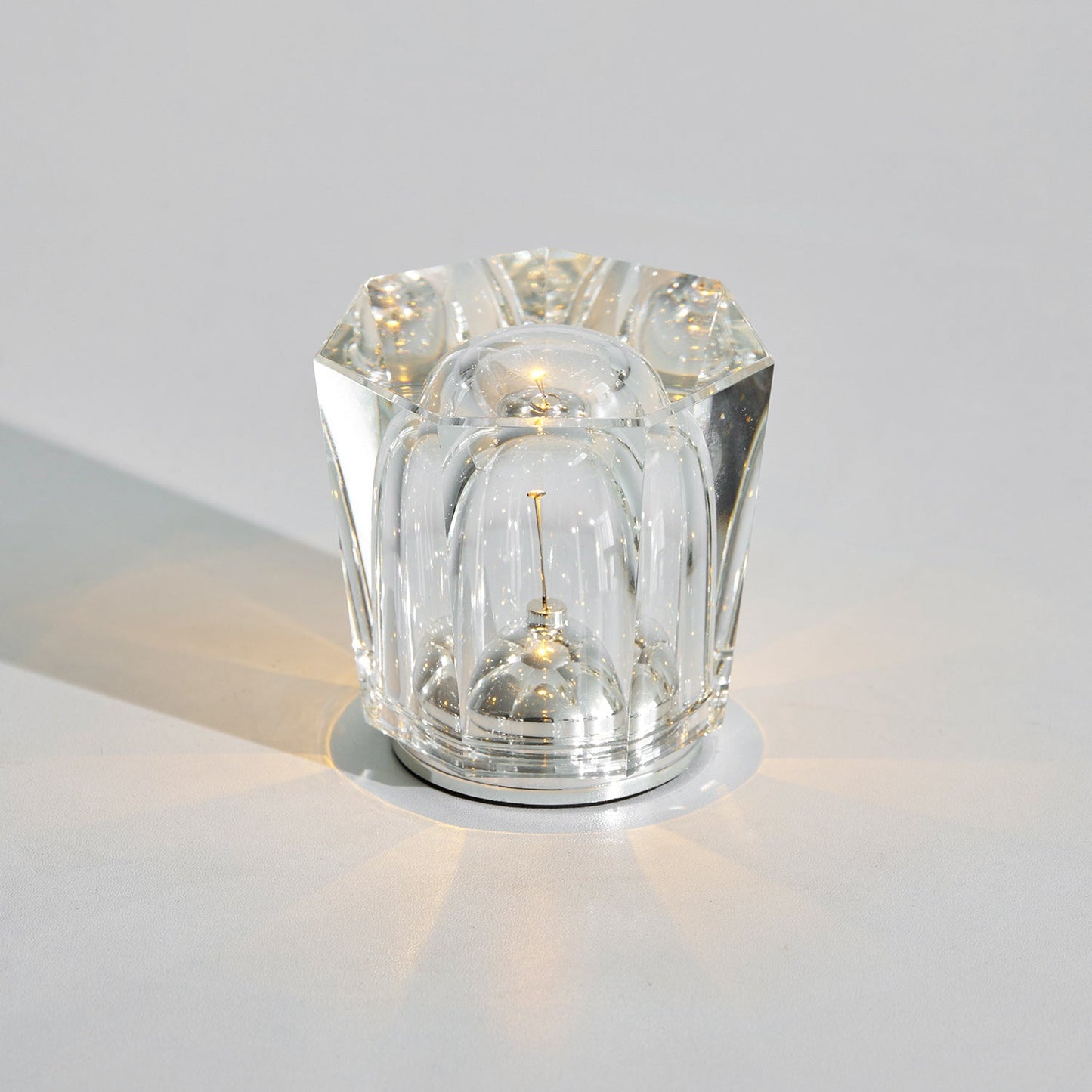 Crystal Diamond Table Lamp (Built-in Battery)