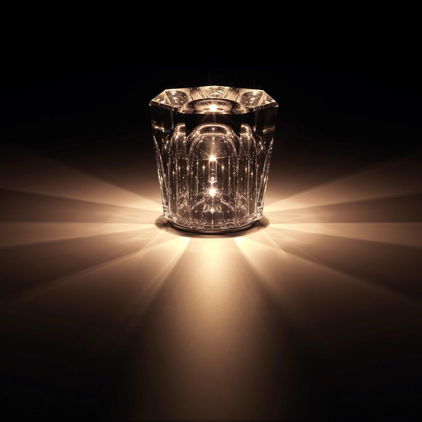 Crystal Diamond Table Lamp (Built-in Battery)