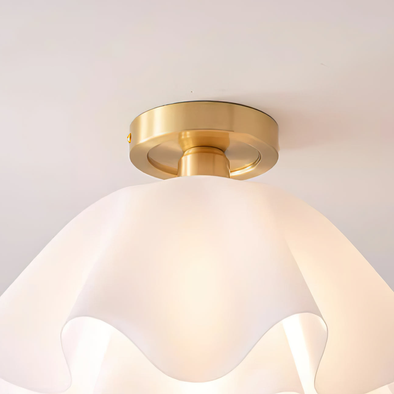 Ruffle Bloom Ceiling Light
