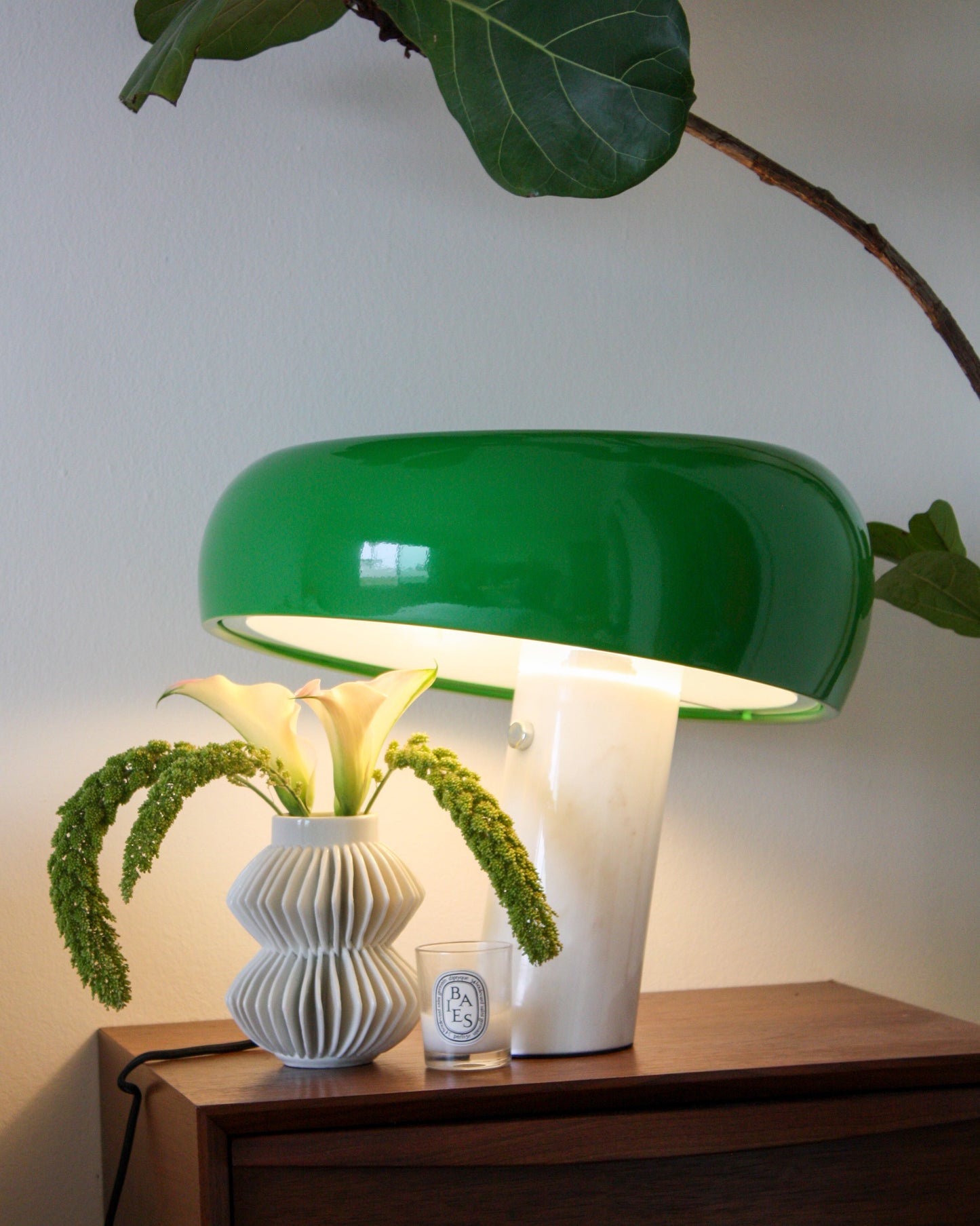 Modern Peanut Table Lamp