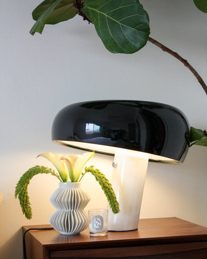 Modern Peanut Table Lamp