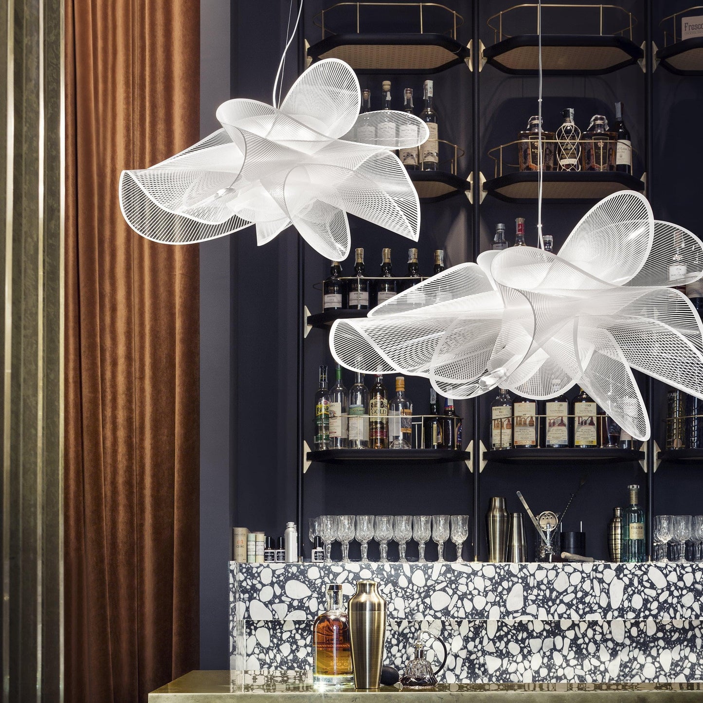 Etoile Flow Sculptural Pendant Light