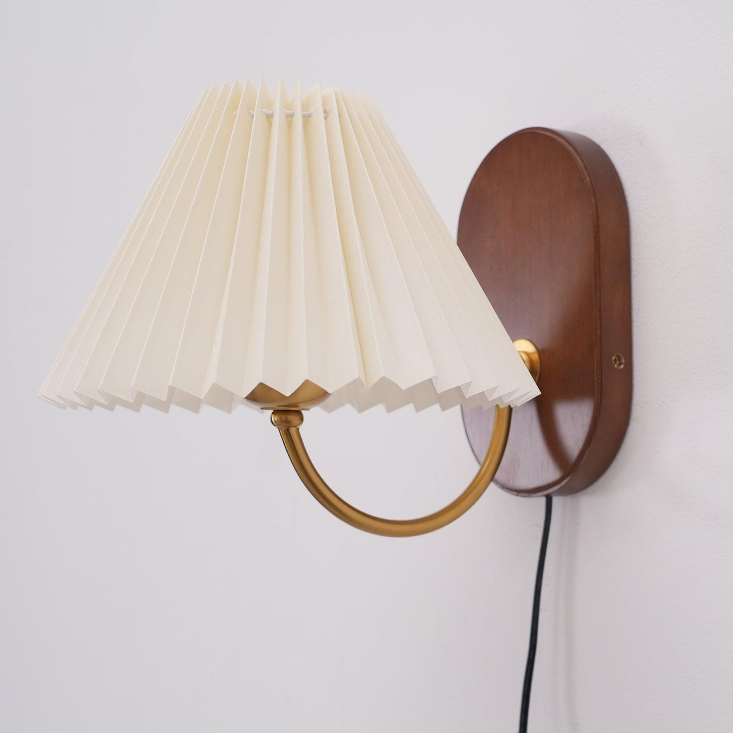 Louise Plug-In Wall Lamp
