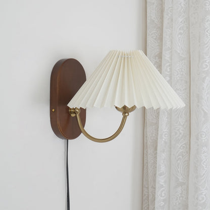 Louise Plug-In Wall Lamp
