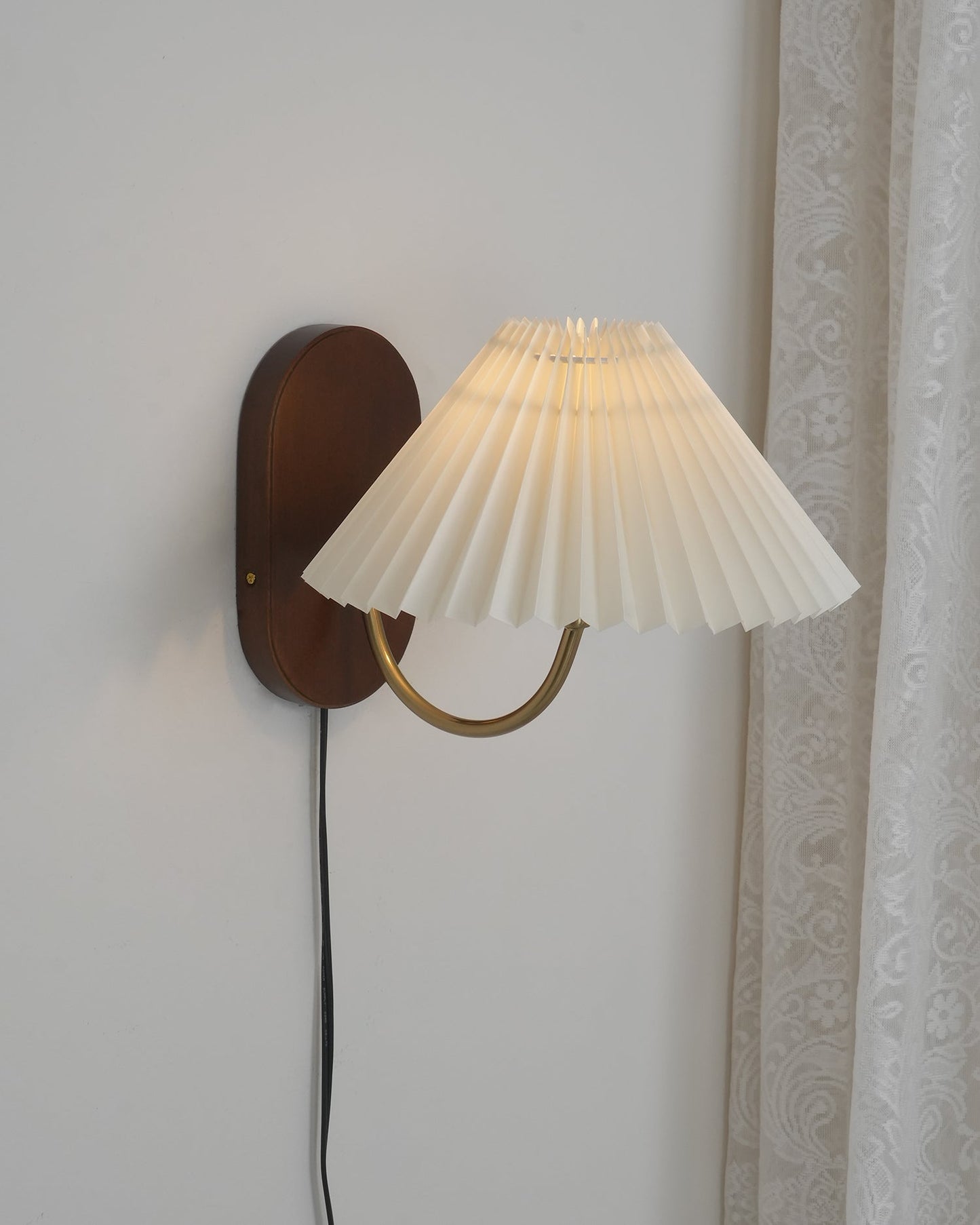 Louise Plug-In Wall Lamp
