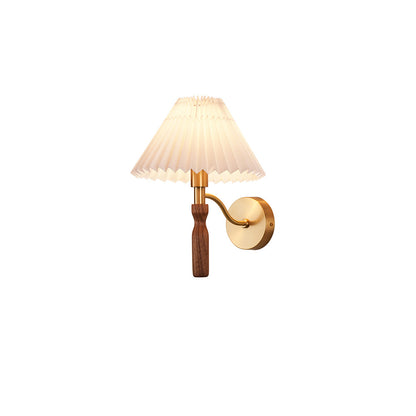 Maison Wooden Wall Lamp
