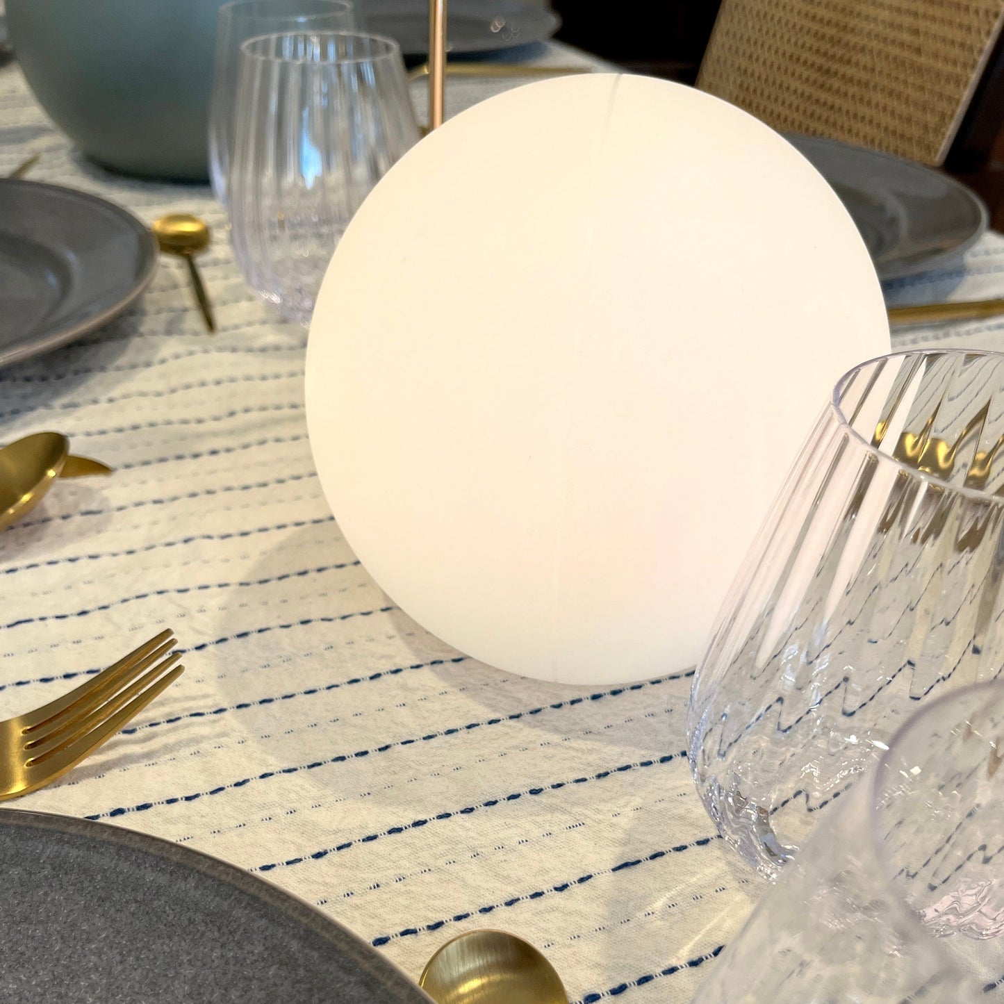 Cordless LED Moon Globe Table Lamp