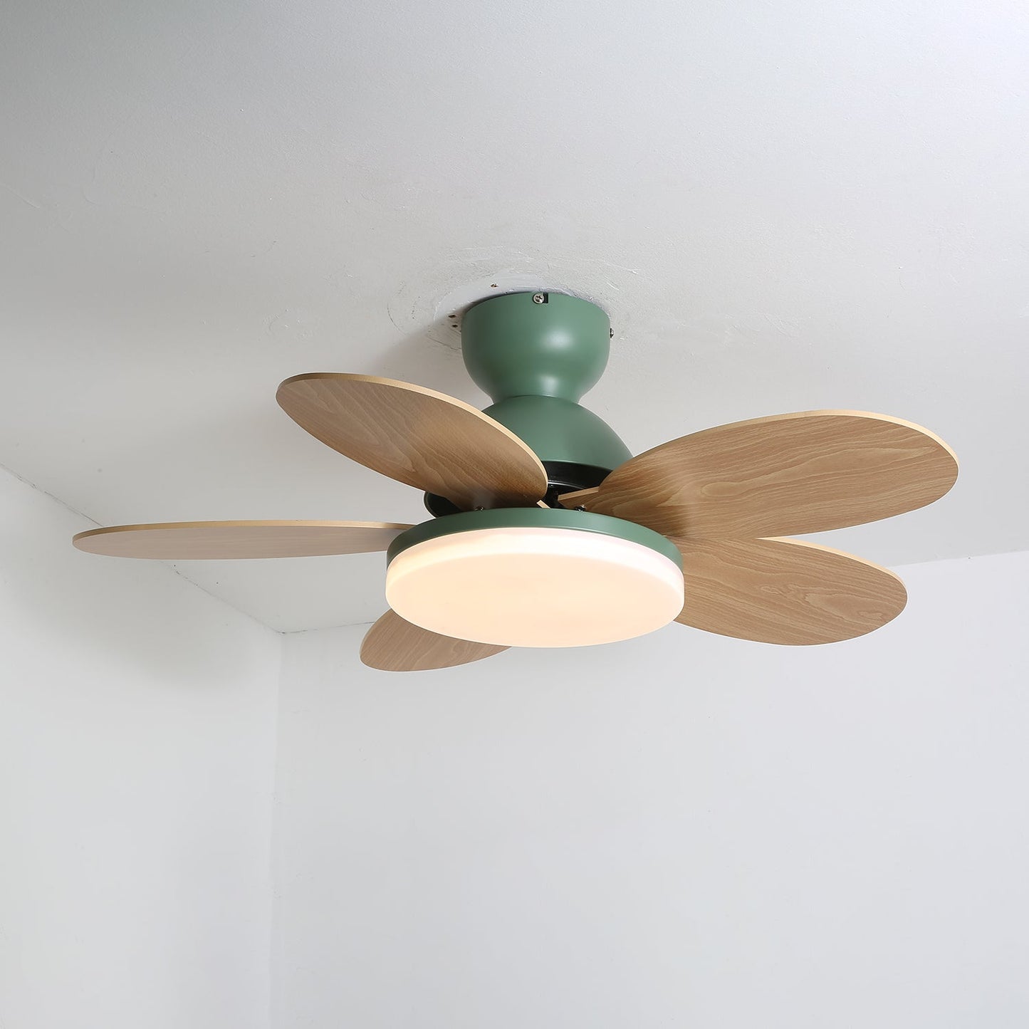 Petal Breeze Ceiling Fan Light