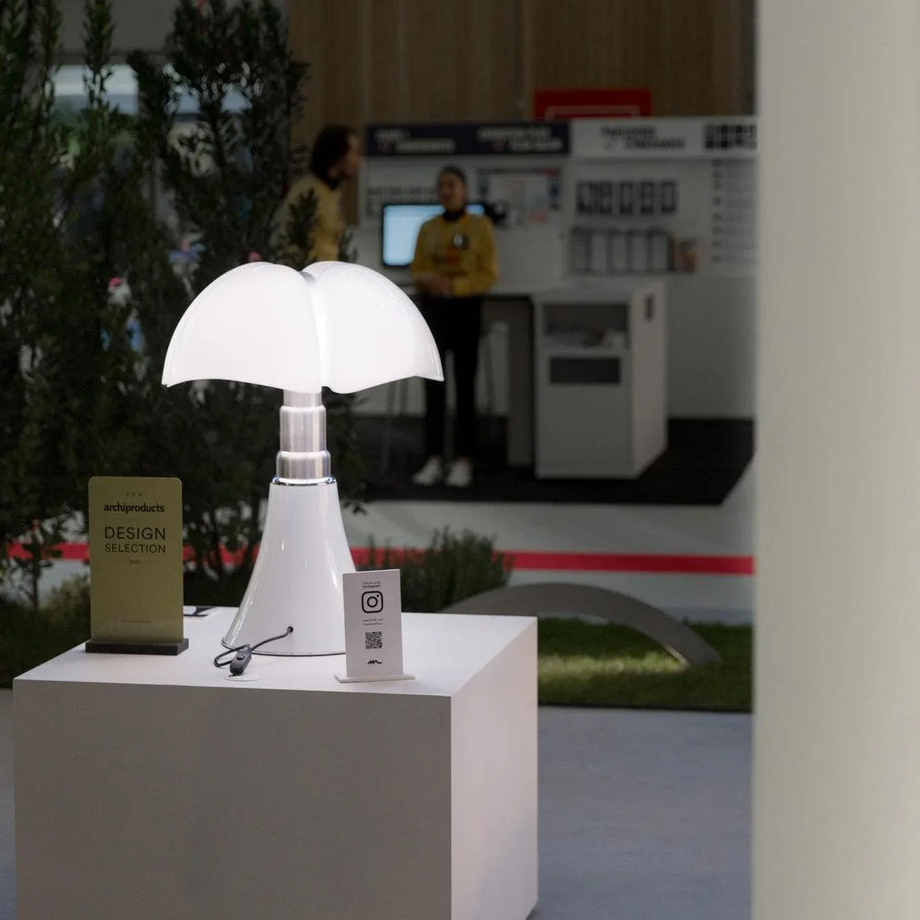 Pipistrello Modern Table Lamp
