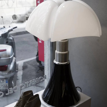 Pipistrello Modern Table Lamp