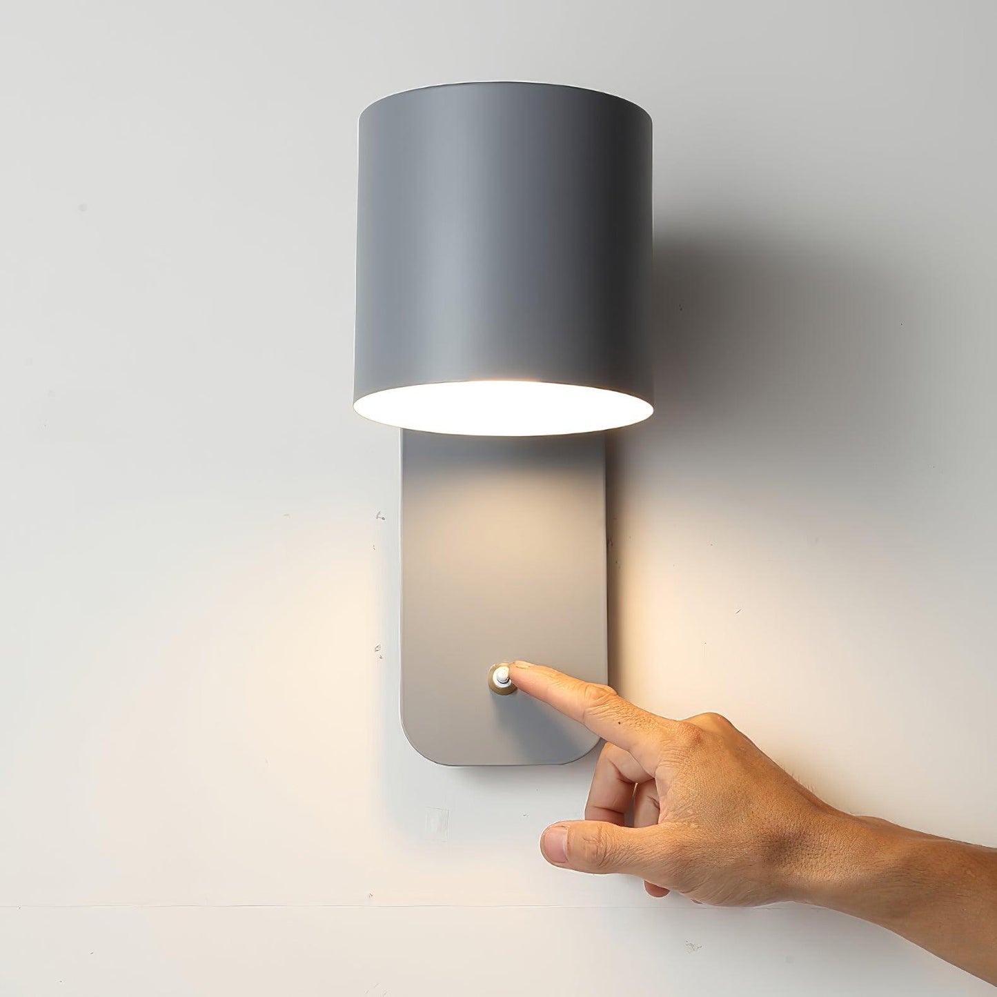 Astra Rotating Wall Light