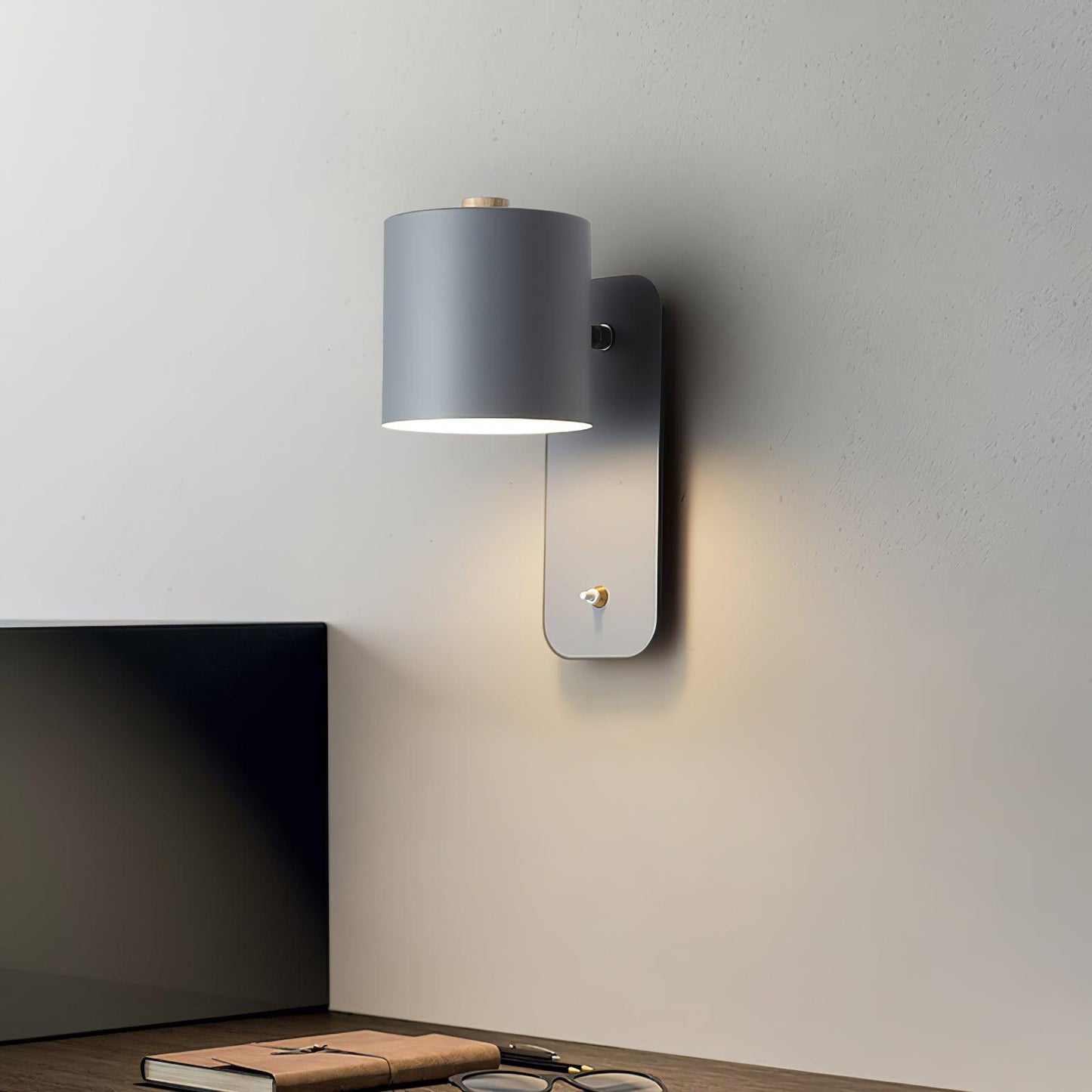 Astra Rotating Wall Light