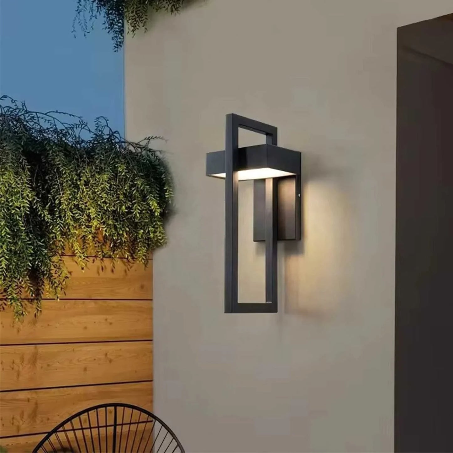Outdoor Wall Light