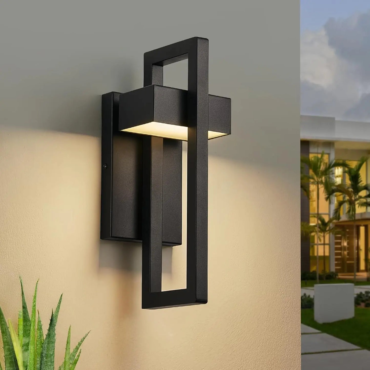 Outdoor Wall Light