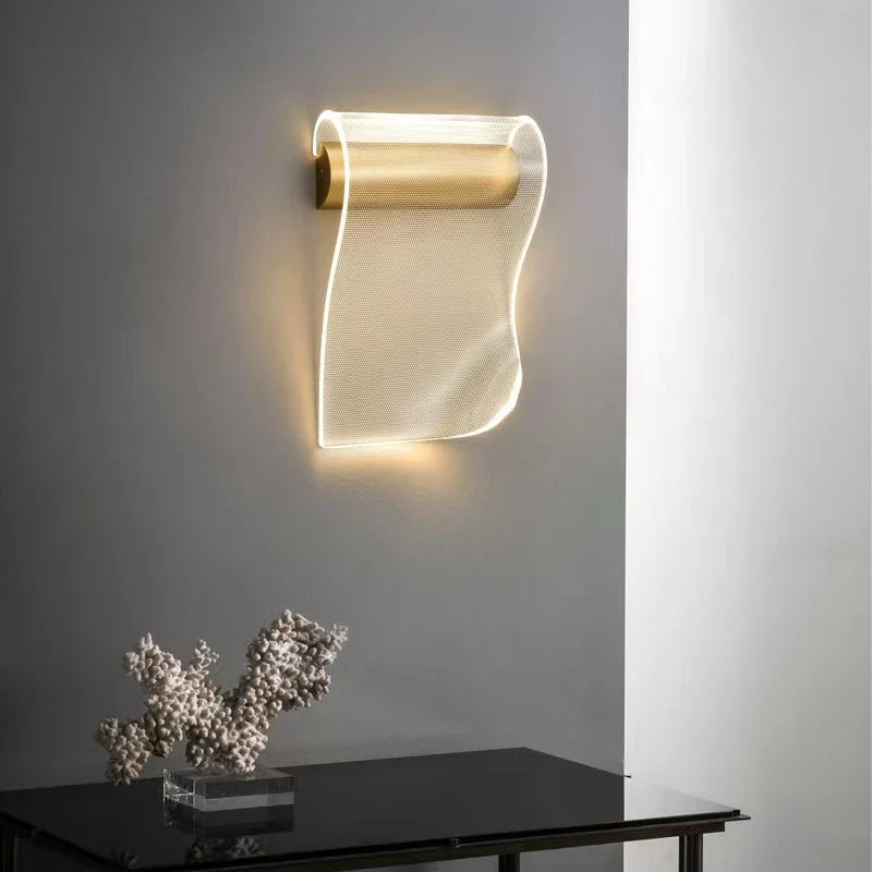 Zephyr Wall Lamp