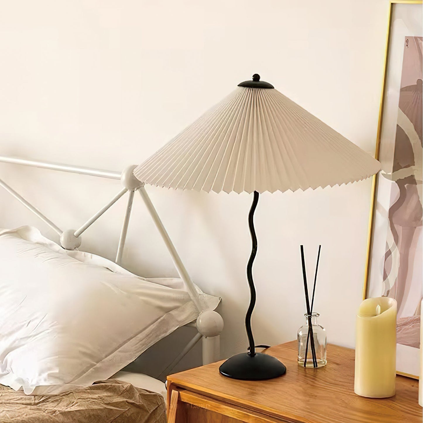 Squiggle Table Lamp