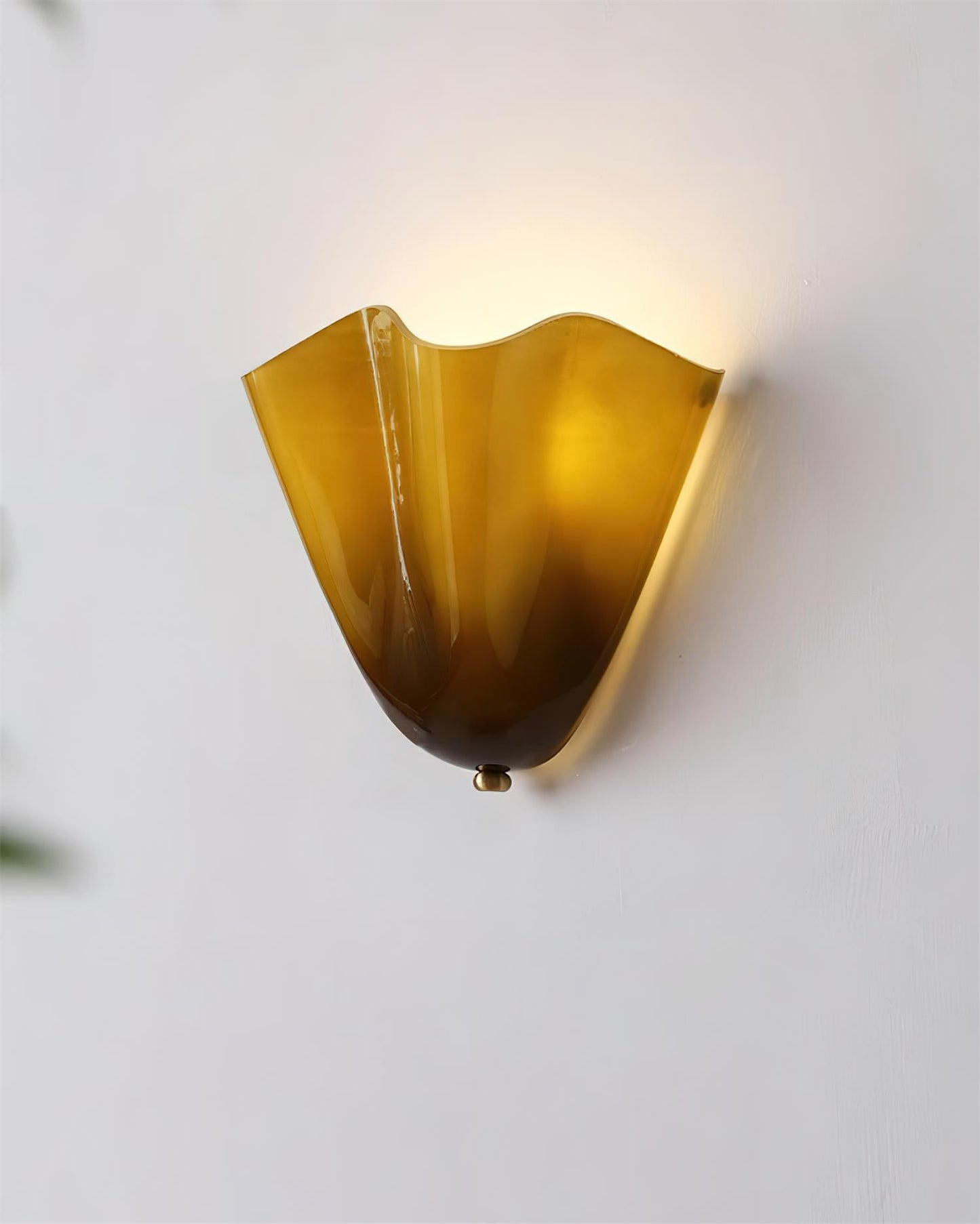 Vera Glass Petal Wall Sconce