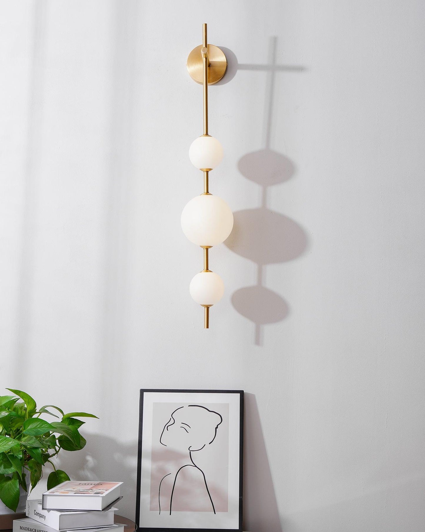 Vertical Sphere Wall Lamp