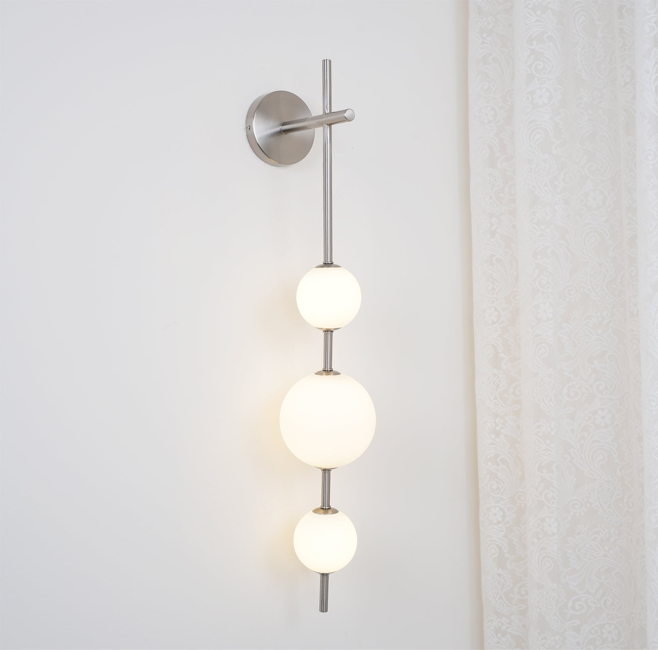 Vertical Sphere Wall Lamp