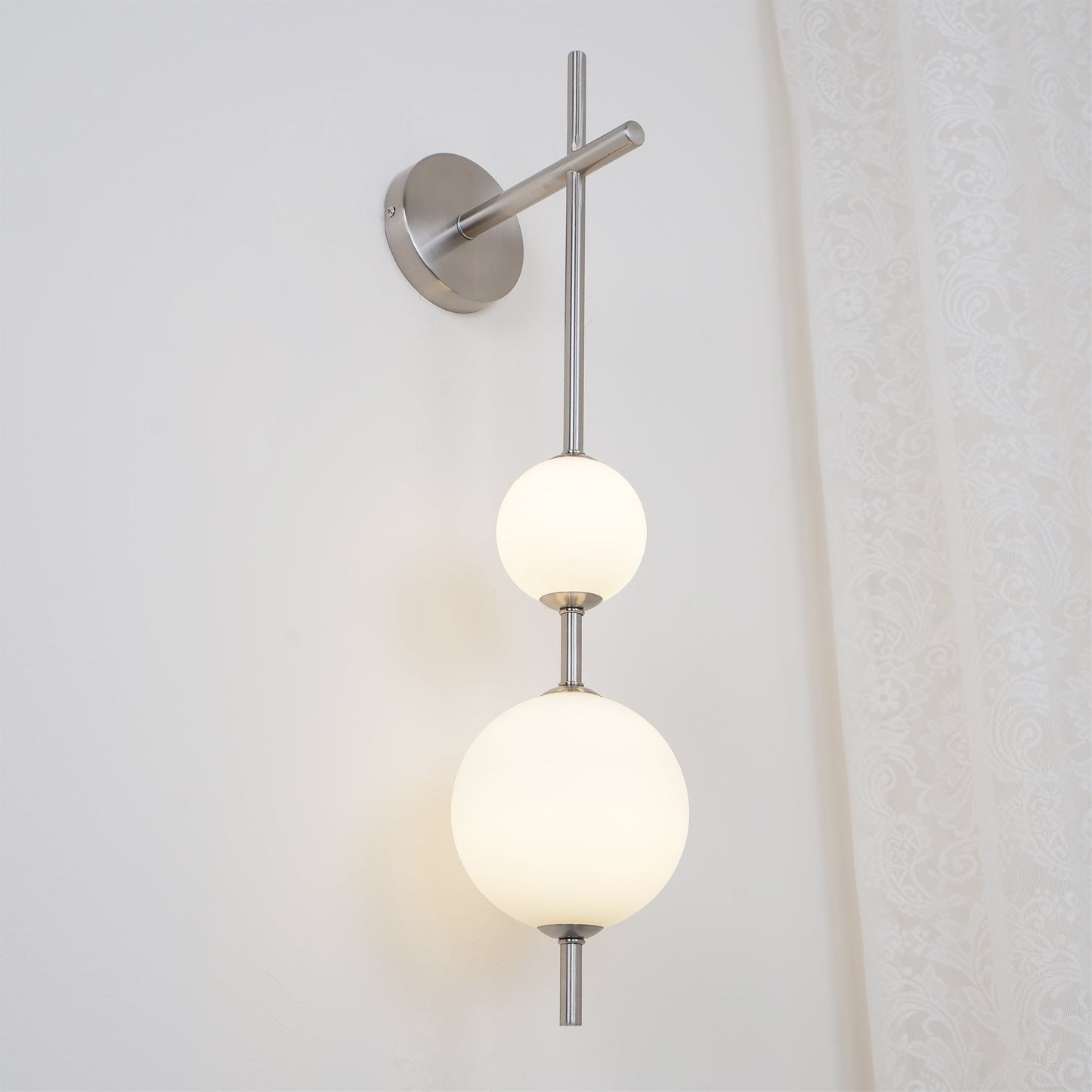 Vertical Sphere Wall Lamp