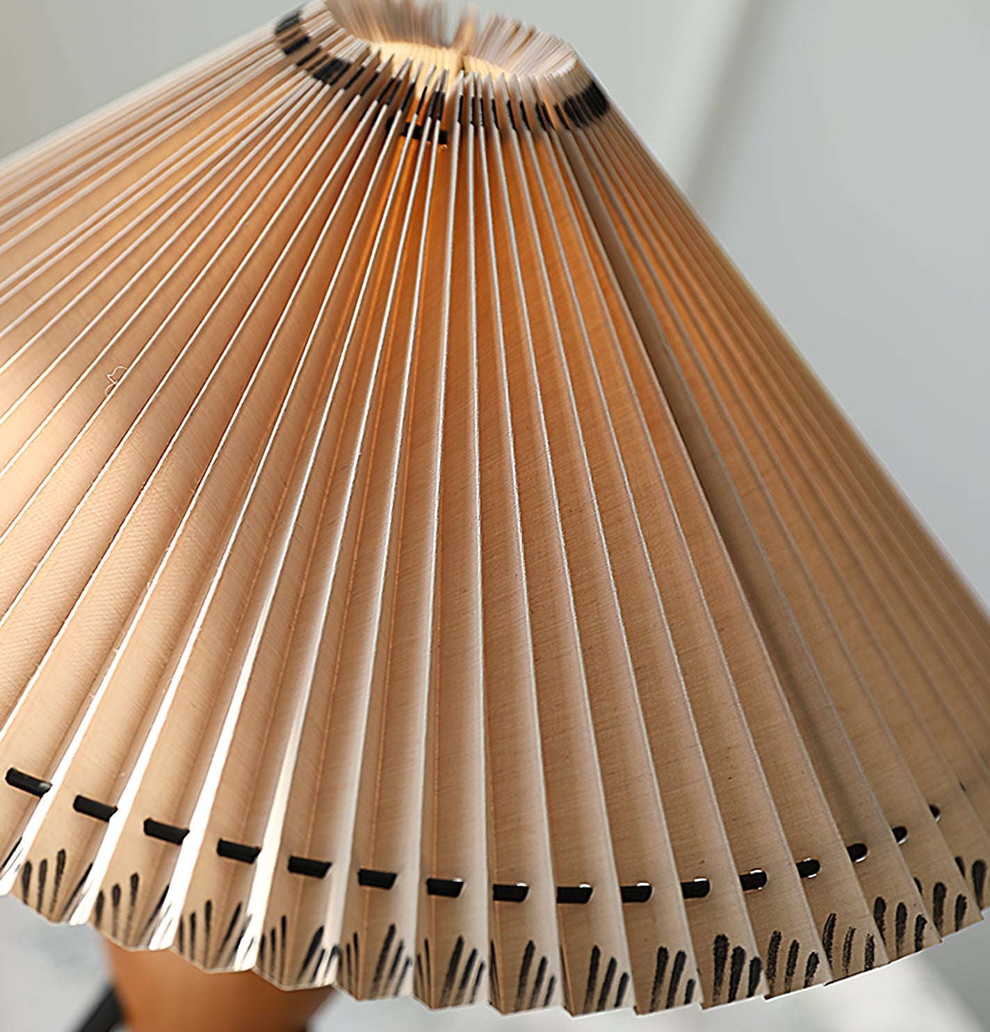 Mian Table Lamp
