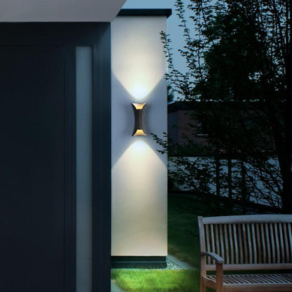 Curved Outdoor LED Wall Light
