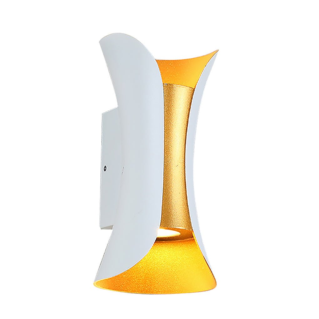 Curved Outdoor LED Wall Light