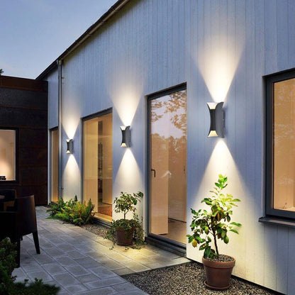 Curved Outdoor LED Wall Light