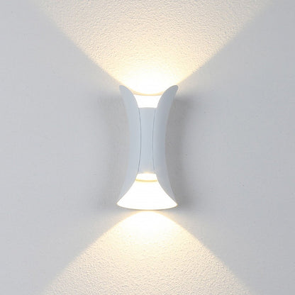 Curved Outdoor LED Wall Light