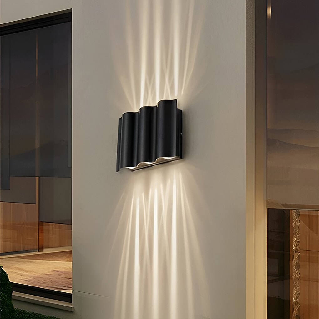 WaveGlow Outdoor Wall Sconce