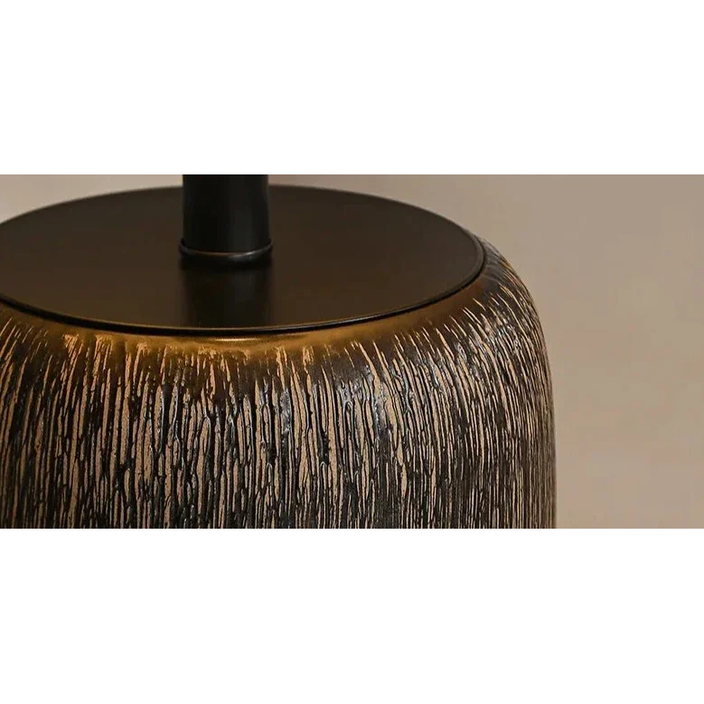 Zenform Clay Table Lamp