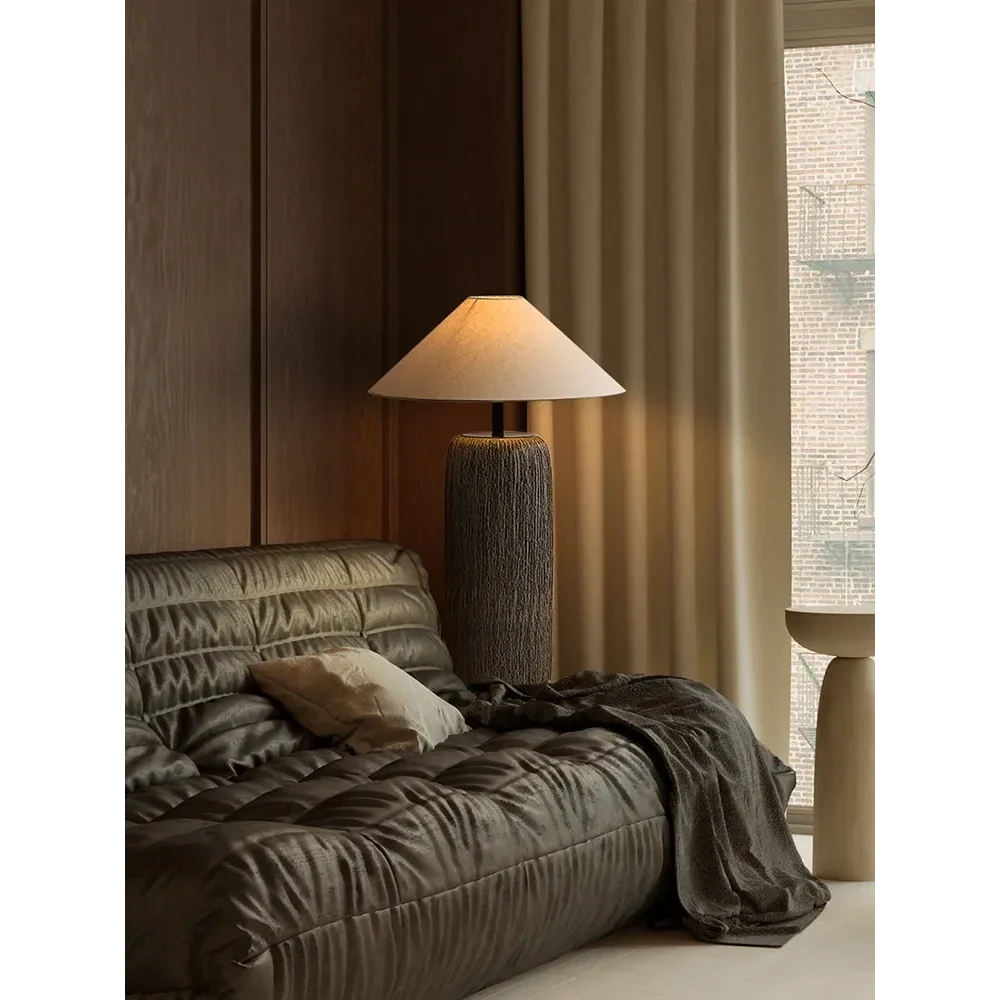 Zenform Clay Table Lamp