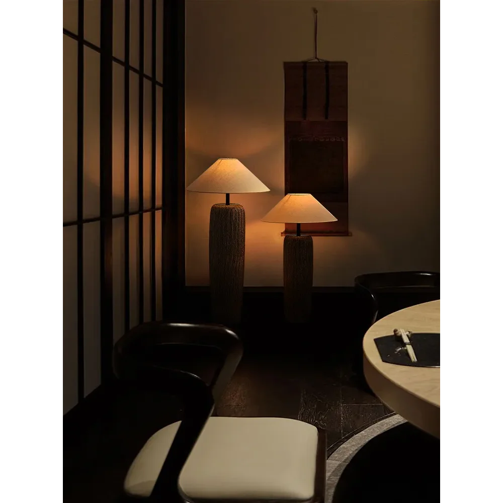 Zenform Clay Table Lamp